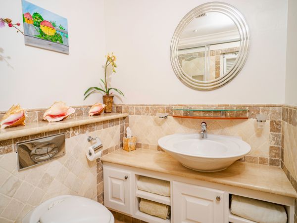 Barbados Condo 958270