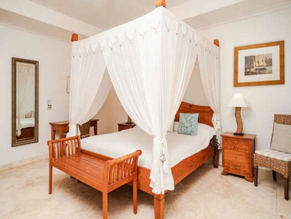 Barbados Condo 958270