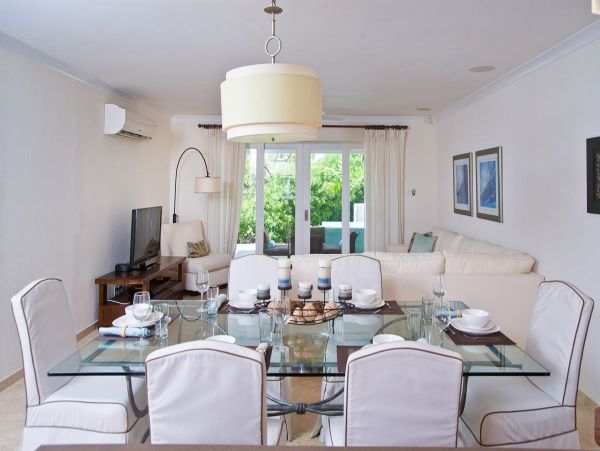 Barbados Condo 958272