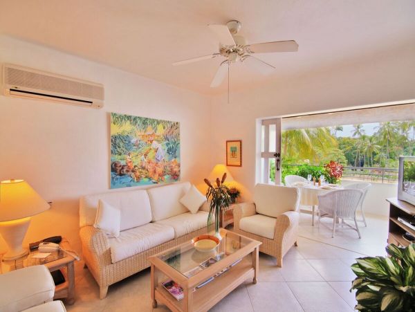 Barbados Condo 958273
