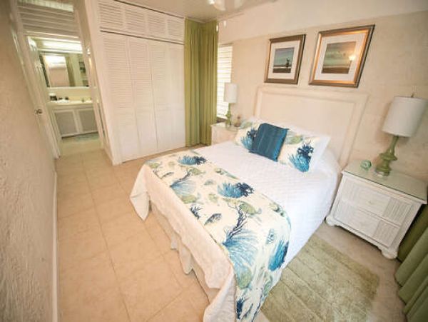 Barbados Condo 958275