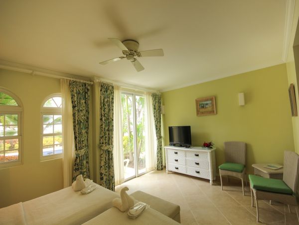 Barbados Condo 958281