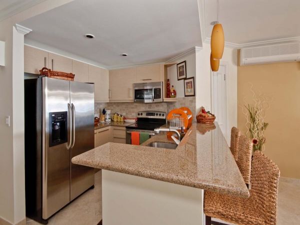 Barbados Condo 958282