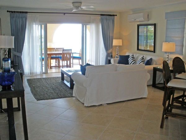 Barbados Condo 958283