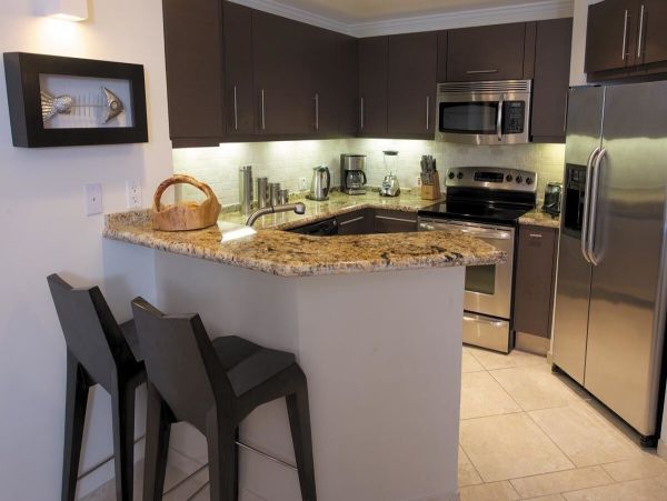 Exclusive Beachfront Condo on Dover Beach