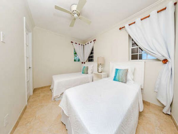 Barbados Condo 958315