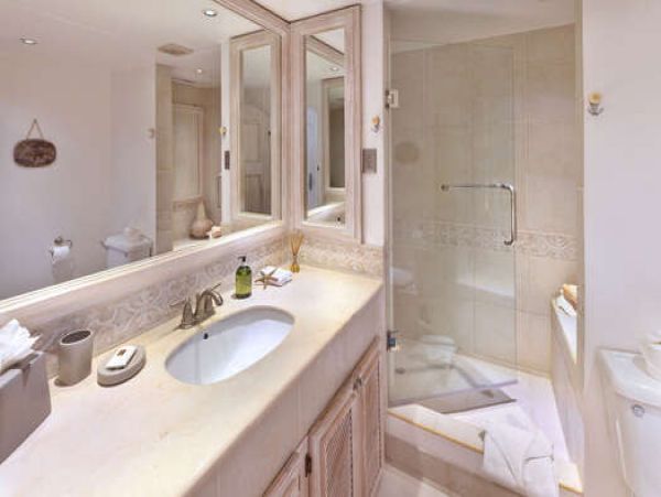 Barbados Condo 958336