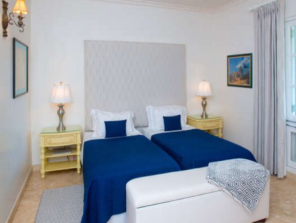 Barbados Condo 958342