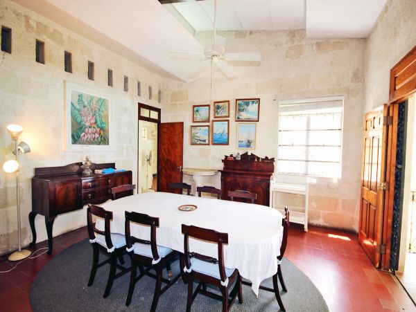 Barbados Home 958344