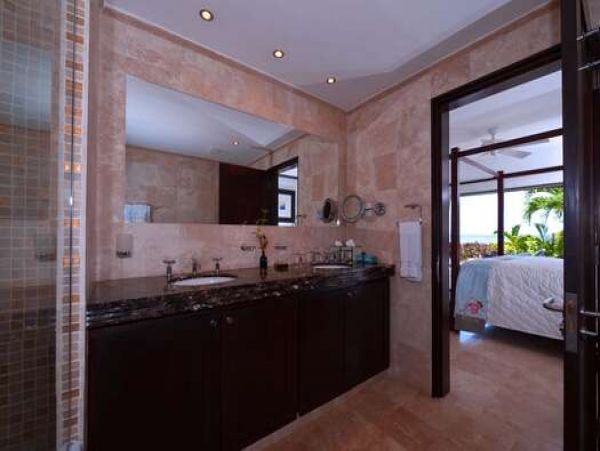 Barbados Condo 958349
