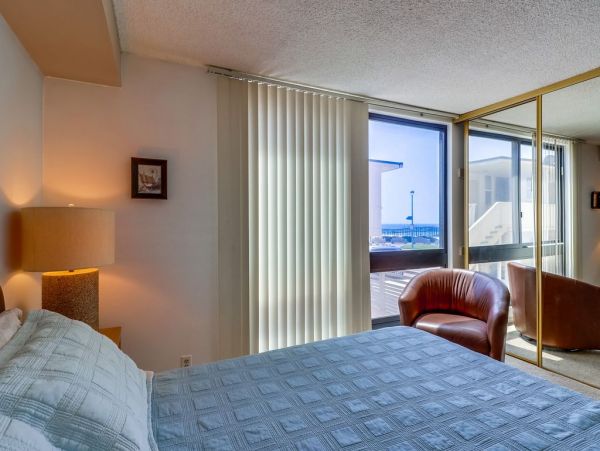 Mission Beach And Pacific Beach Condo 958350