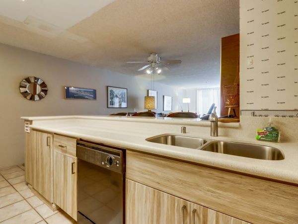 Mission Beach And Pacific Beach Condo 958350