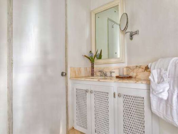 Barbados Condo 958353