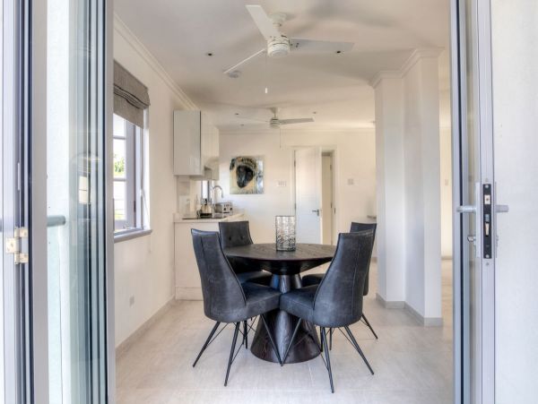 Barbados Condo 958390