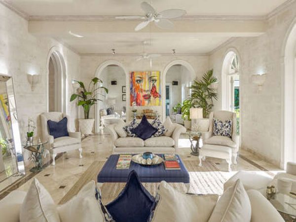 Gorgeous 5 Bedroom Villa with Amazing Amenities