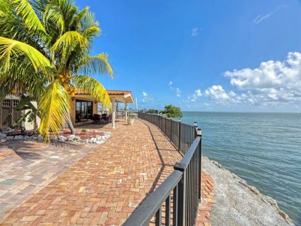 The Florida Keys Home 958428