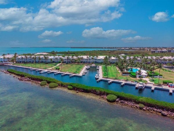Direct Gulf Front End Unit Private Community in The Florida Keys