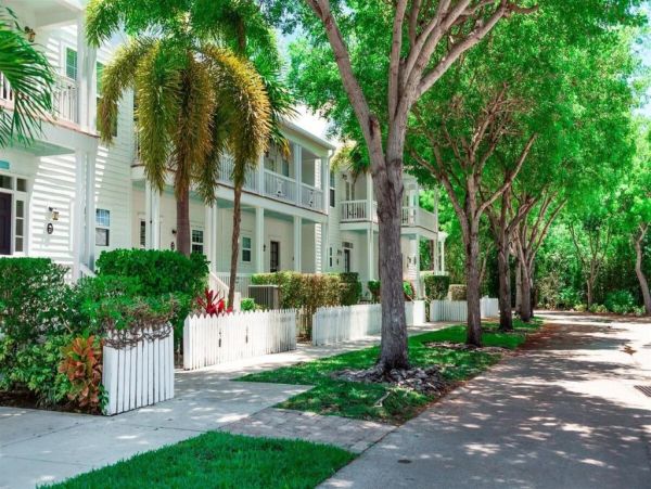 Direct Gulf Front End Unit Private Community in The Florida Keys