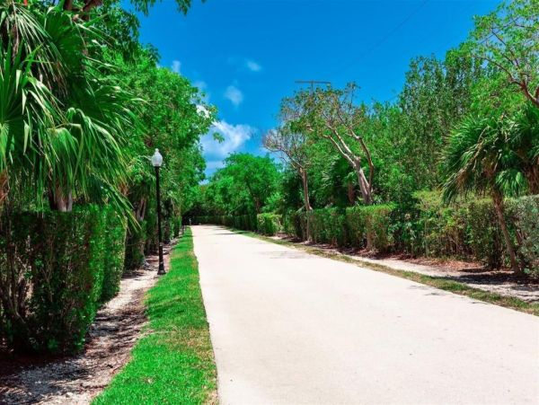 Direct Gulf Front End Unit Private Community in The Florida Keys