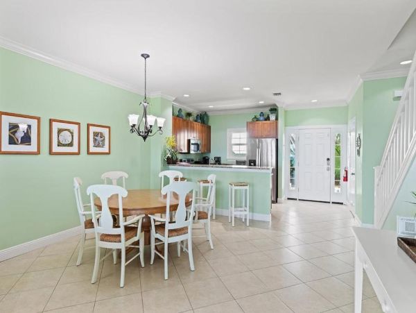 Direct Gulf Front End Unit Private Community in The Florida Keys