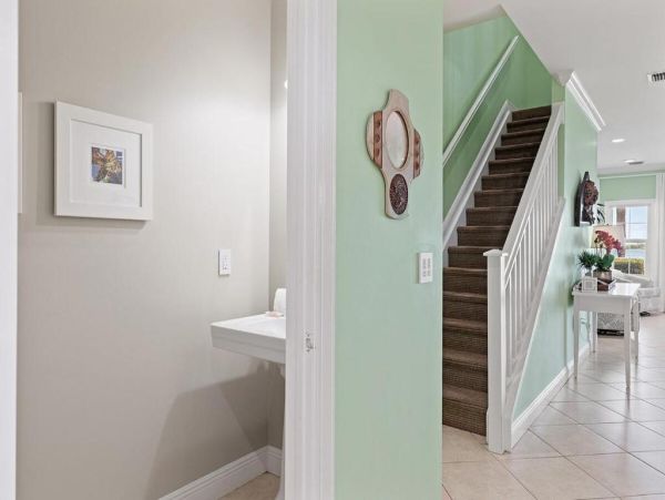 Direct Gulf Front End Unit Private Community in The Florida Keys