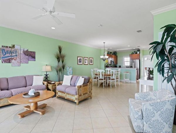 Direct Gulf Front End Unit Private Community in The Florida Keys