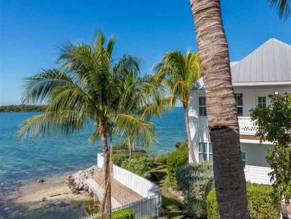 Marathon Vacation Home 3 Bedrooms Gulf Views Walk To Beach