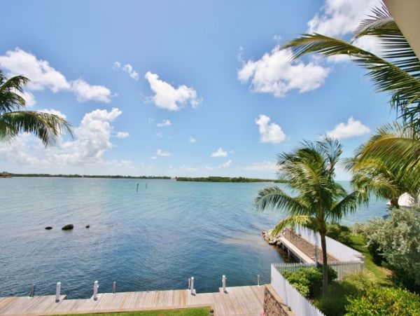 Marathon Vacation Home 3 Bedrooms Gulf Views Walk To Beach