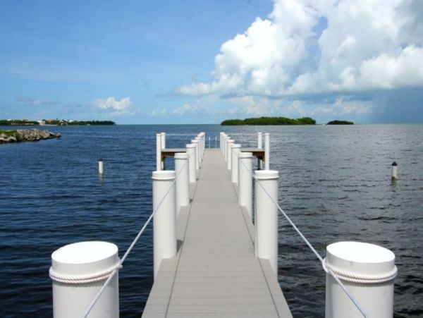 Florida Keys Three Bedroom Vacation. Pool Home Sleeps 8