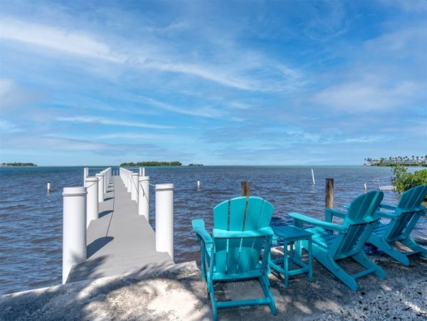 Florida Keys Three Bedroom Vacation. Pool Home Sleeps 8