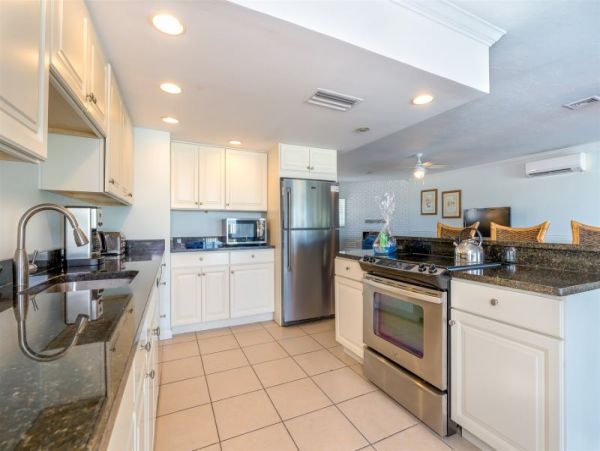 Florida Keys Three Bedroom Vacation. Pool Home Sleeps 8