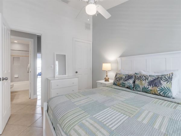 Luxury Townhome Magnificent Gulf Views