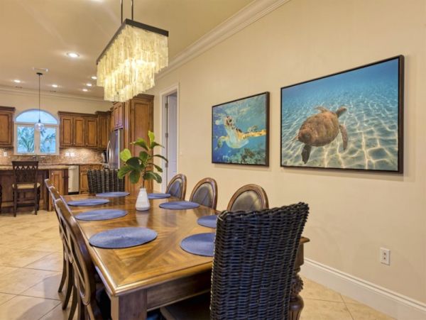 Marathon Luxury 4 Bedroom Canal Vacation Home Walk to Beach