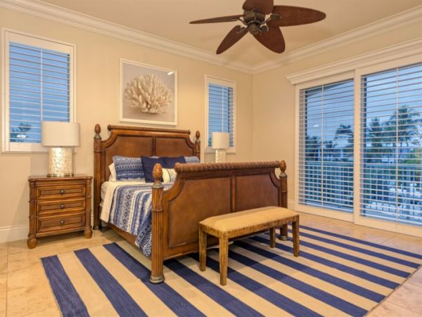 Marathon Luxury 4 Bedroom Canal Vacation Home Walk to Beach