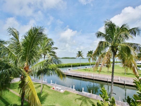 Gulf Front Vacation Home with Pool 8 Guests in Florida Keys