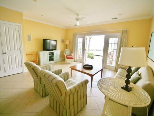 Gulf Front Vacation Home with Pool 8 Guests in Florida Keys