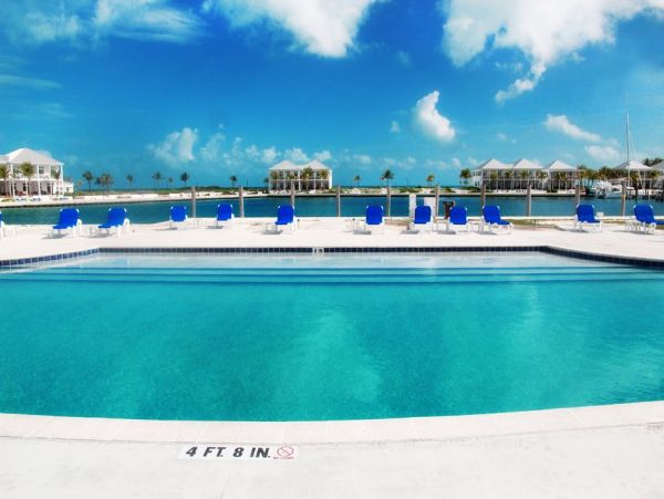 Bahamas Home 958522