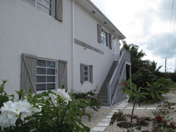 Bahamas Home 958524