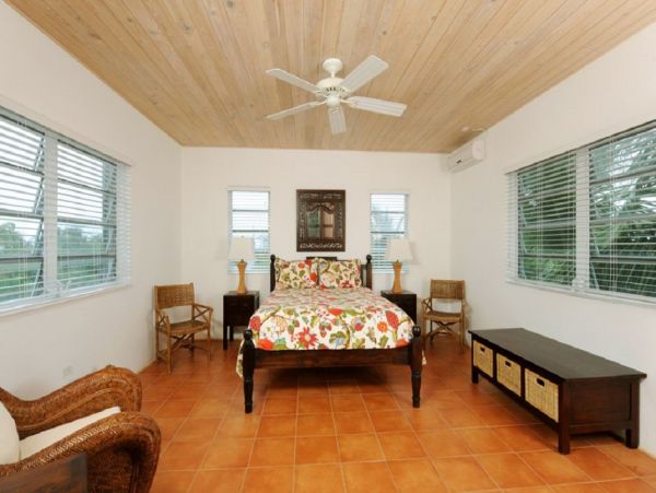 Bahamas Home 958524
