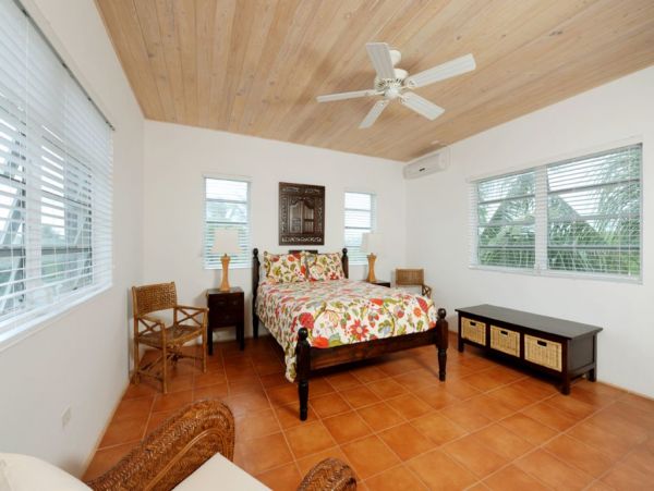 Bahamas Home 958524