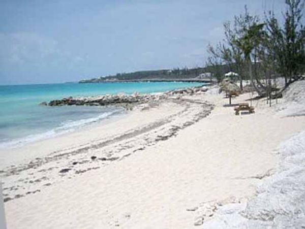 Bahamas Home 958525