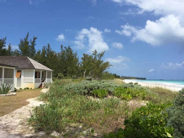 Bahamas Home 958526
