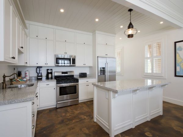 Bahamas Home 958526