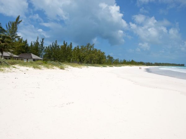 Bahamas Home 958526