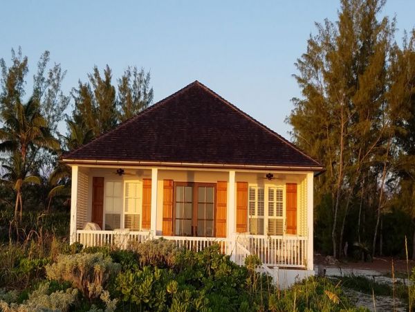 Bahamas Home 958526