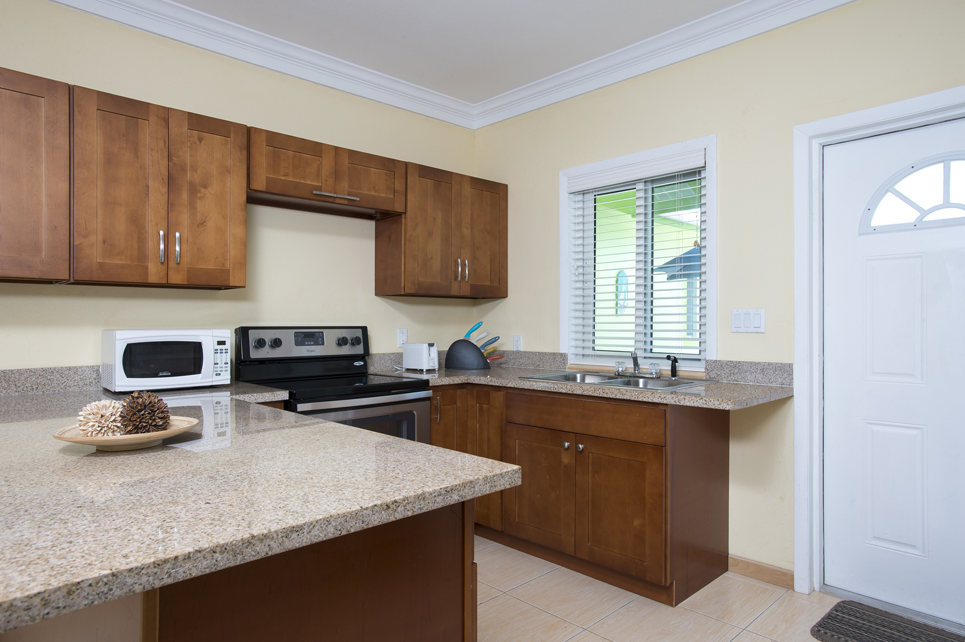 Bahamas Home 958528