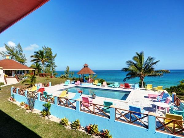 Bahamas Home 958529