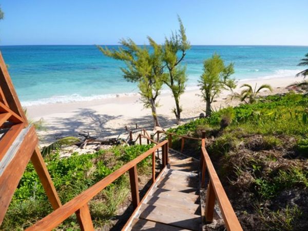 Bahamas Home 958529