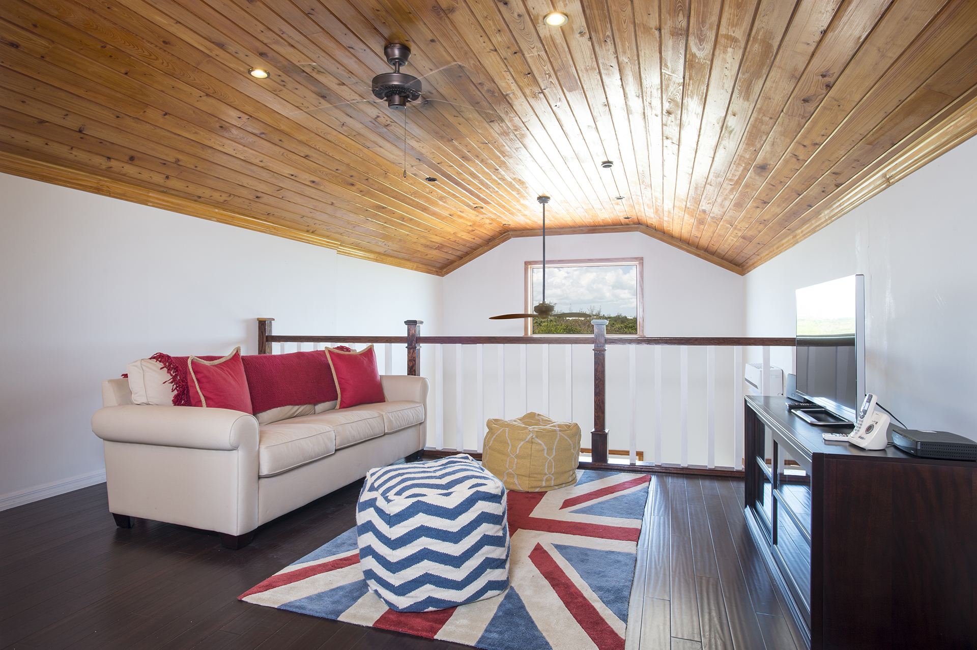 Bahamas Home 958530