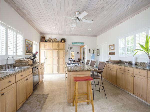Bahamas Home 958531